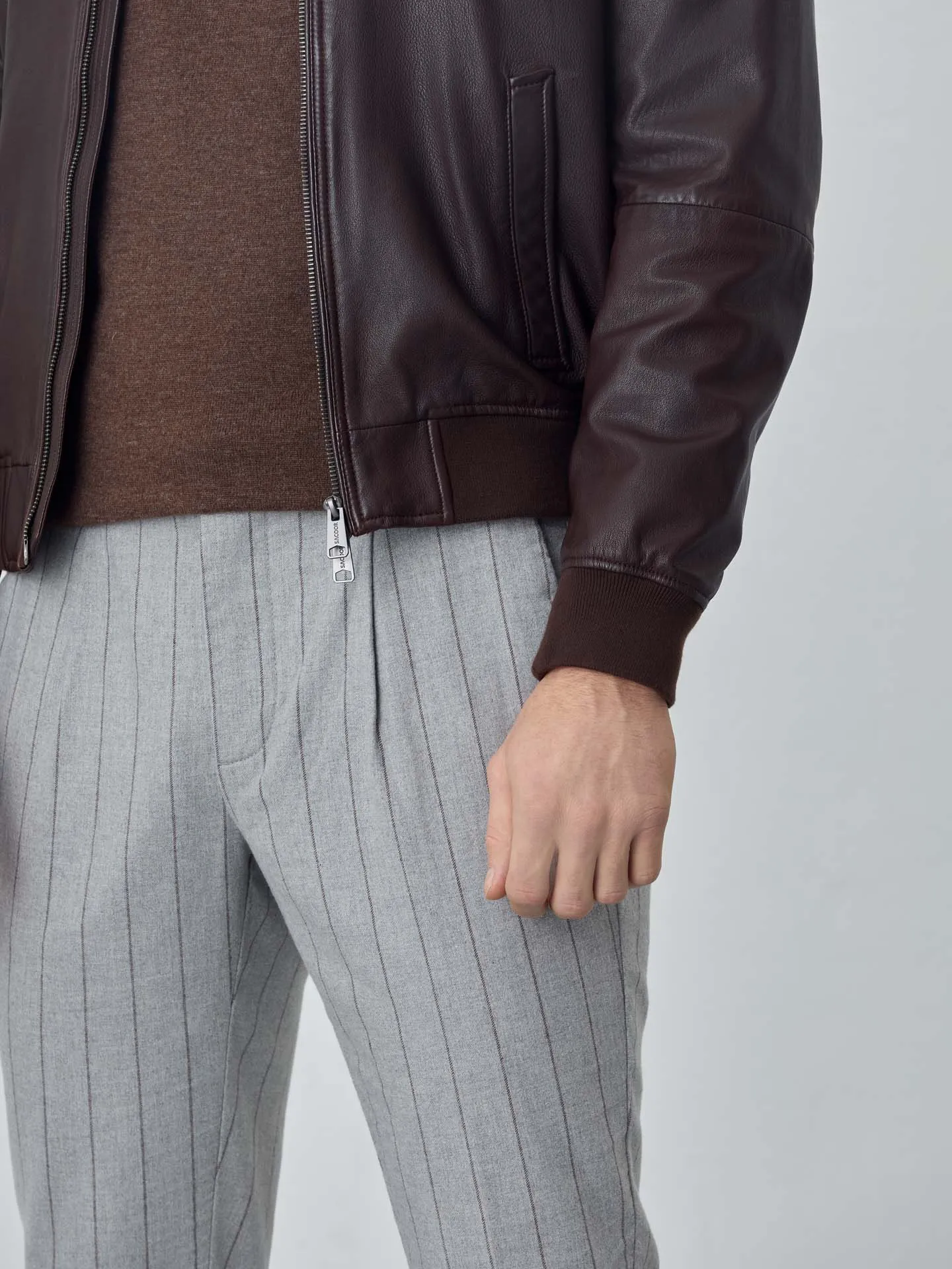 Jogger fit chalk stripes chino trousers